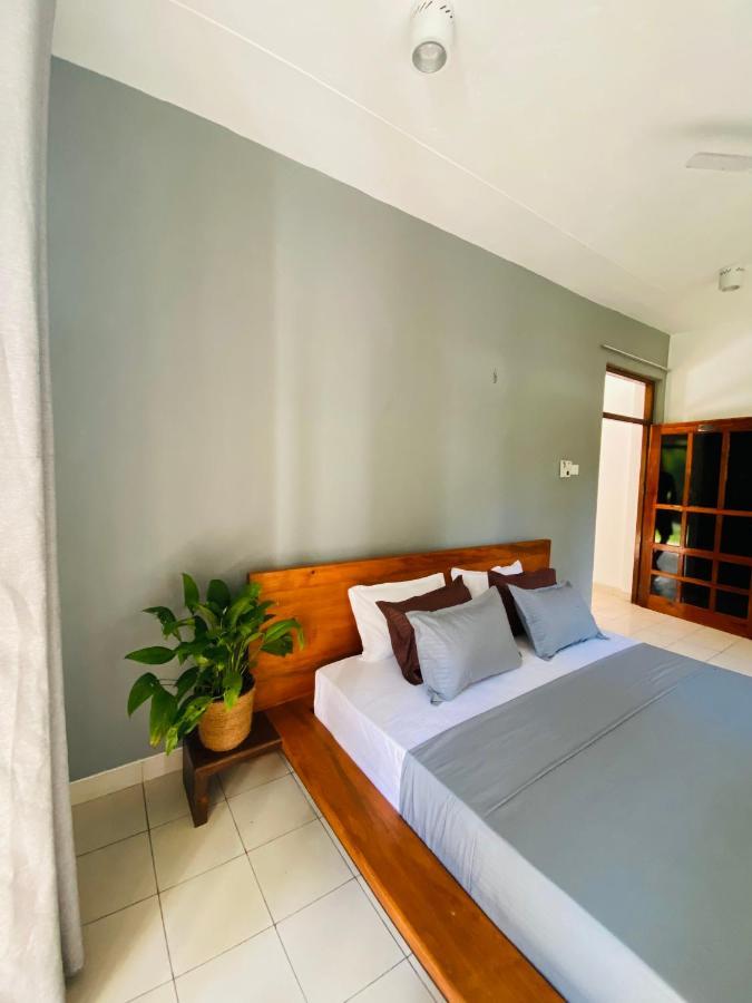 Surf N Spice - Hiriketiya Hotell Dikwella Exteriör bild