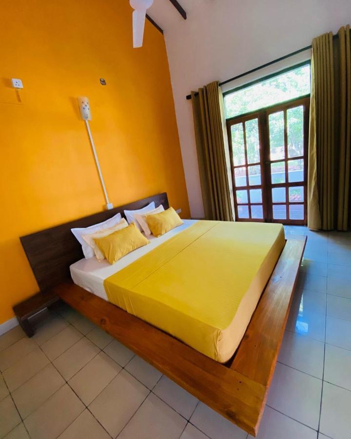 Surf N Spice - Hiriketiya Hotell Dikwella Exteriör bild